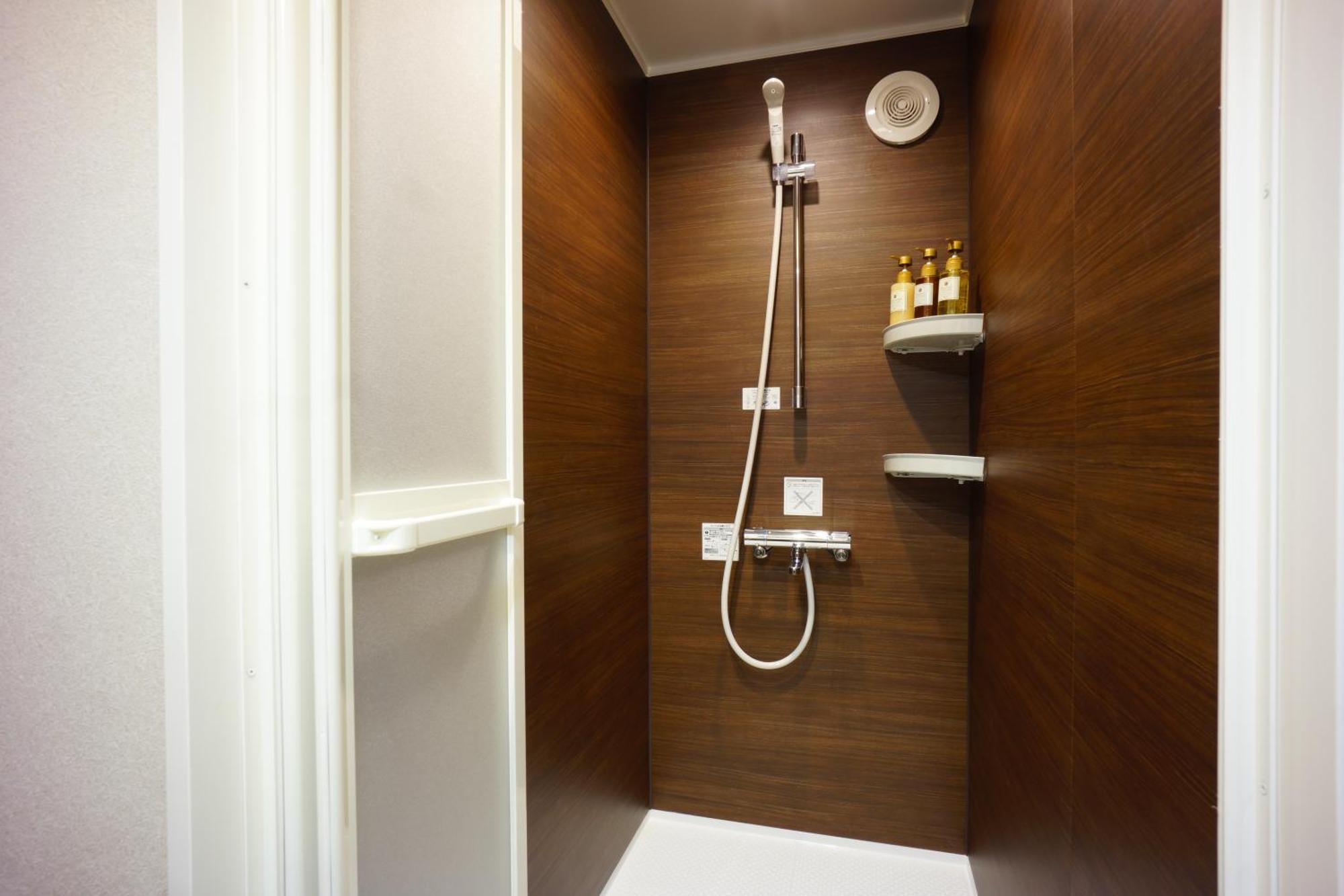 Rona Hotel Tokyo Eksteriør billede
